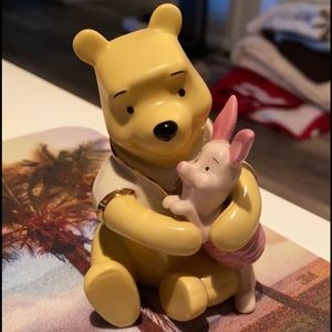 Lenox bear hug for piglet figurine